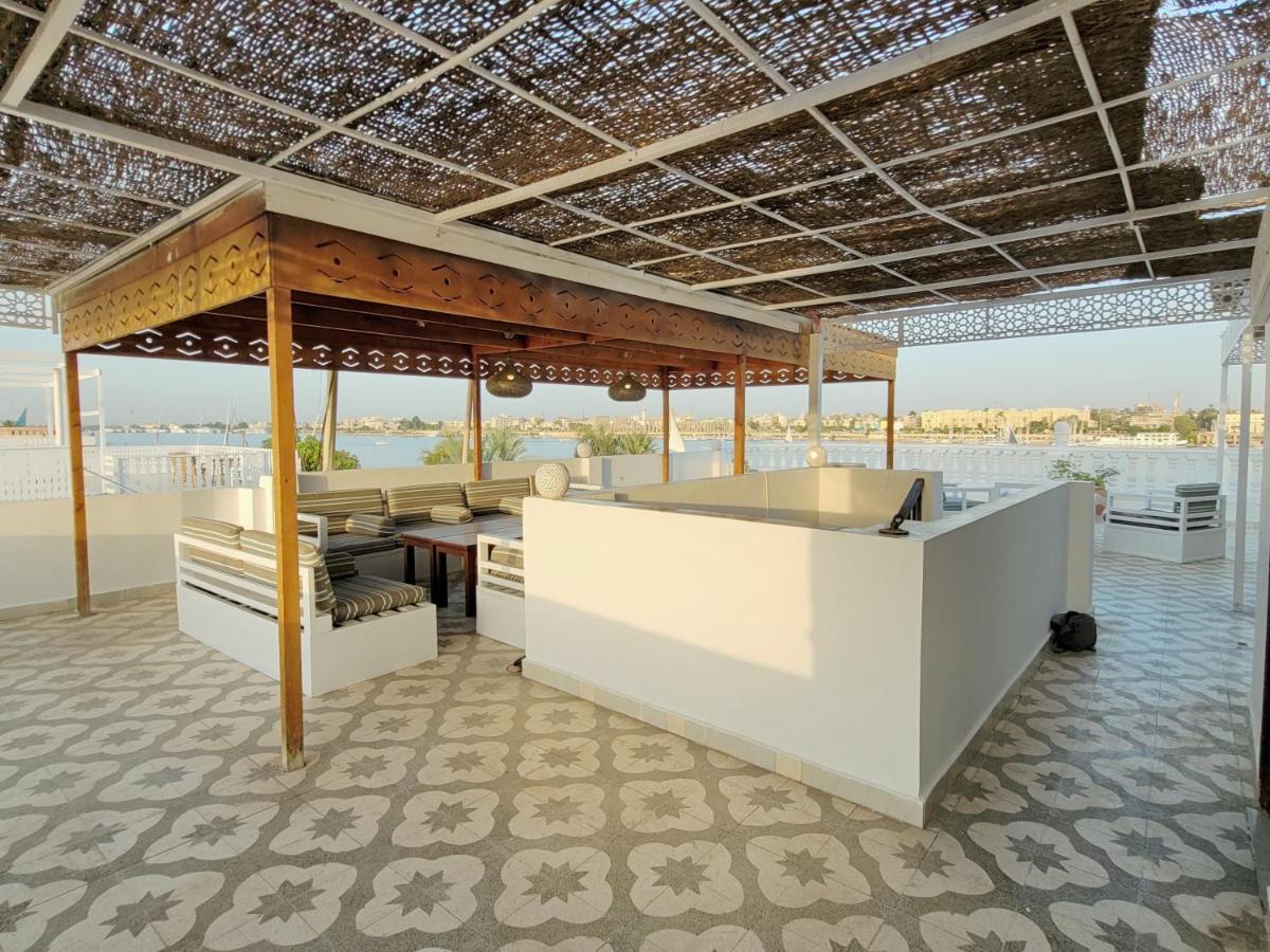 In Nile Apartment